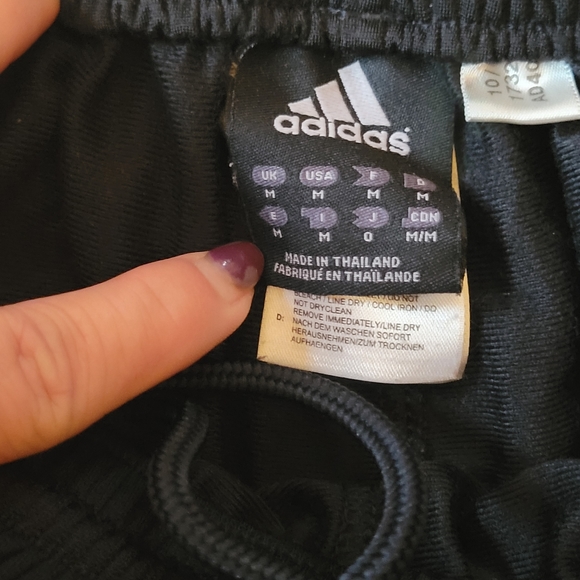 Mens Adidas 3 stripe training pants Sz Medium - Picture 2 of 2